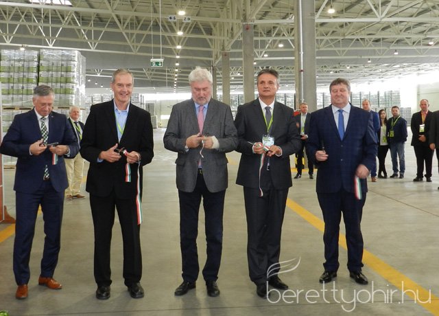 Tama raktárcsarnok átadó ünnepség 41